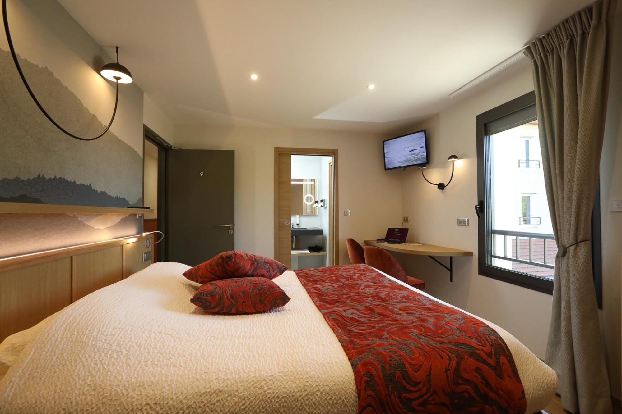 Logis Hotel Spa Restaurant Le Provence 拉纳斯 外观 照片