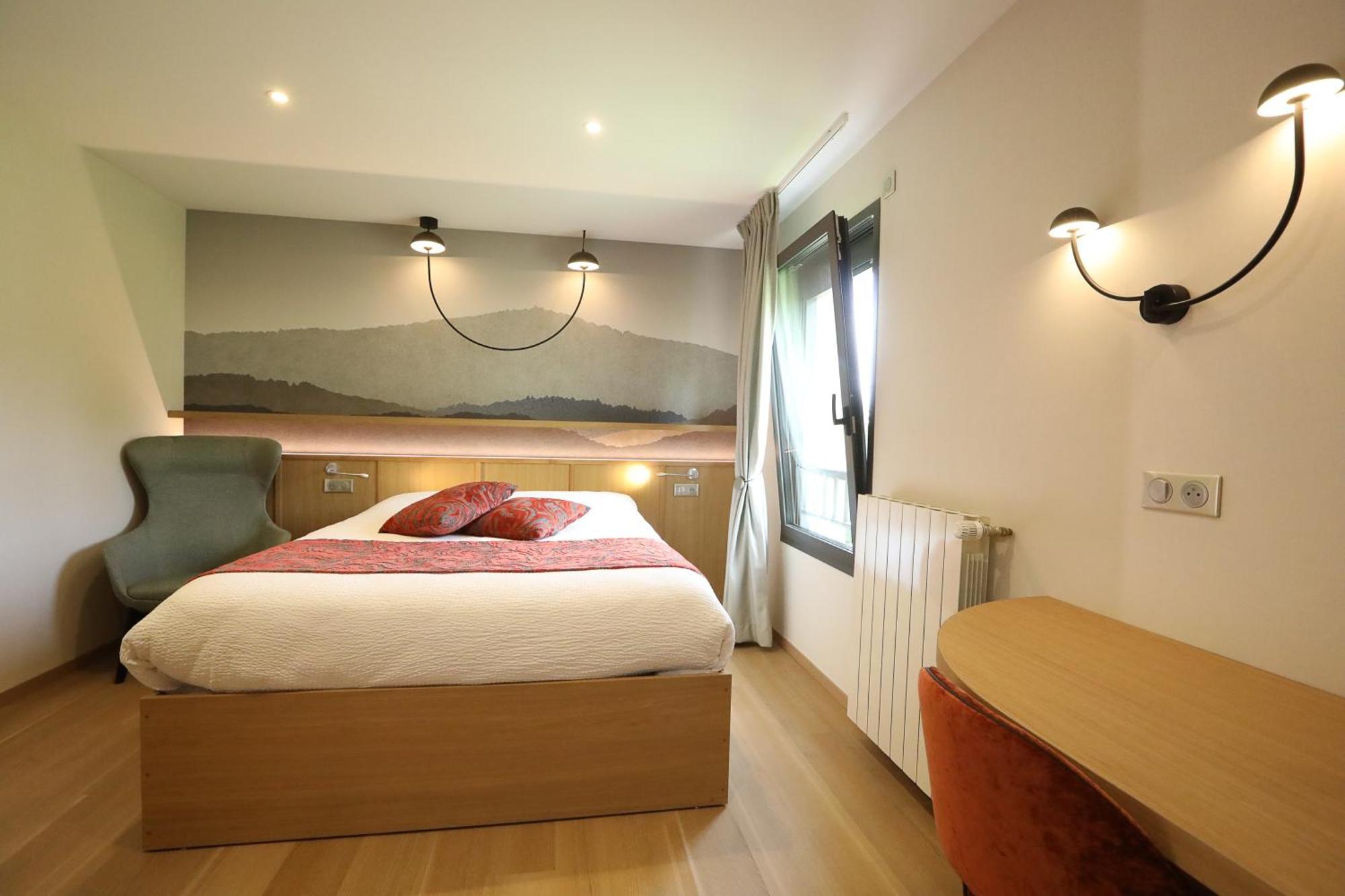 Logis Hotel Spa Restaurant Le Provence 拉纳斯 外观 照片