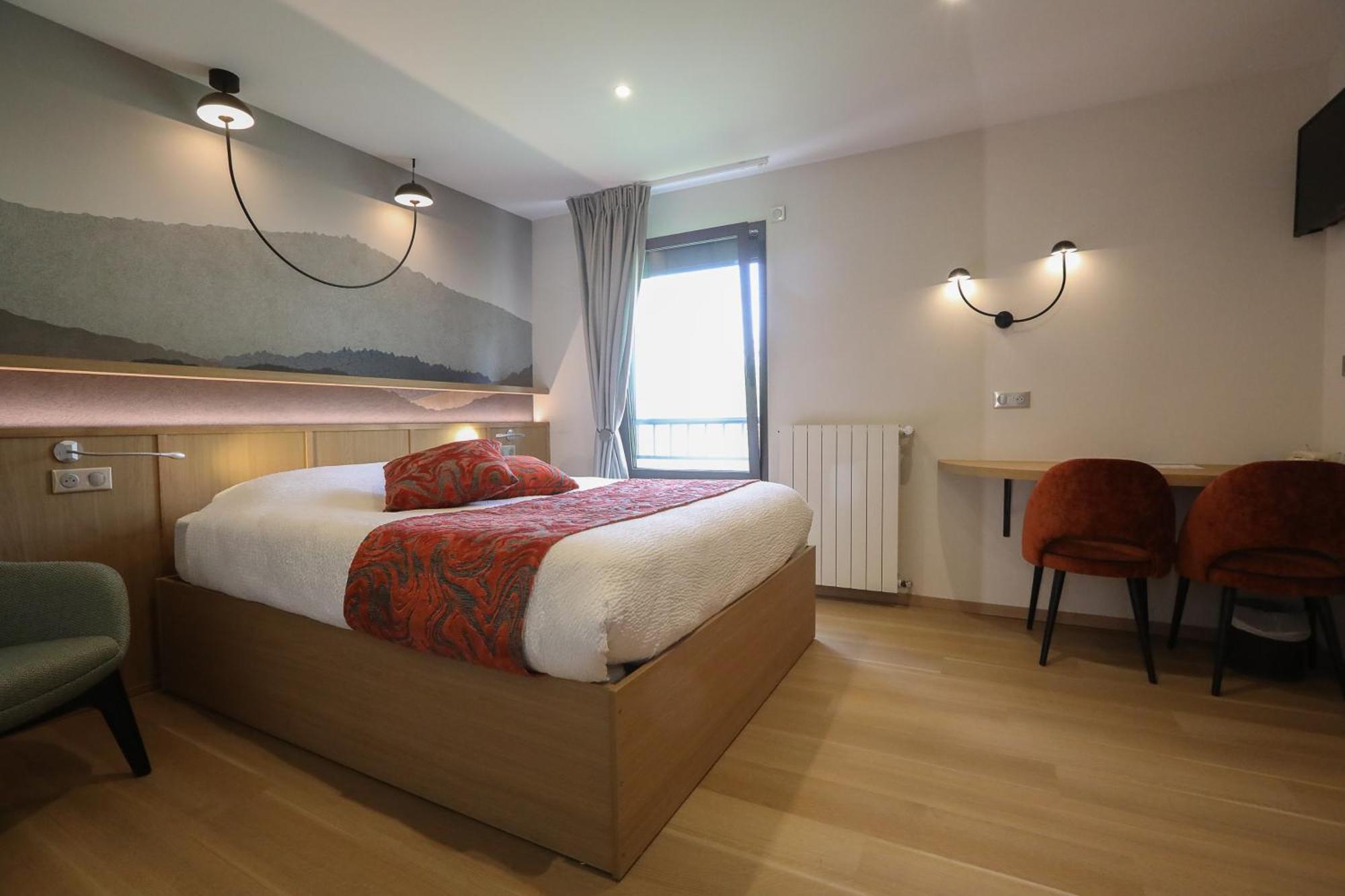 Logis Hotel Spa Restaurant Le Provence 拉纳斯 外观 照片