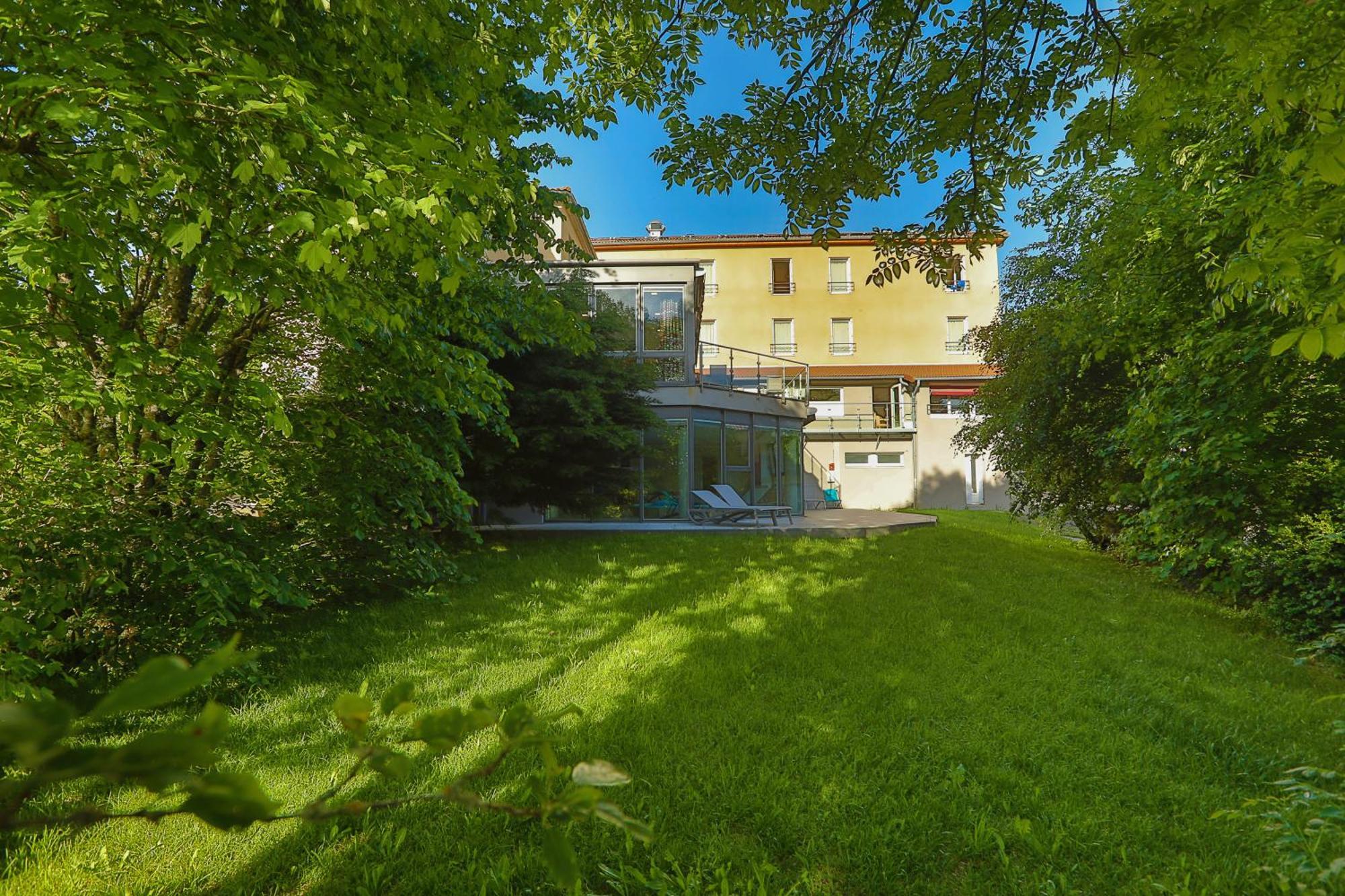 Logis Hotel Spa Restaurant Le Provence 拉纳斯 外观 照片